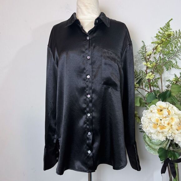 FREE PEOPLE| shooting for the moon satin shirt | Large | black button down - Picture 2 of 15